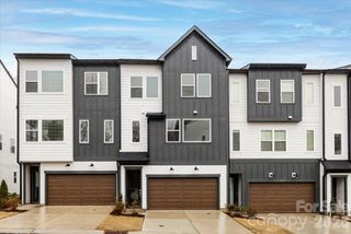 New construction Townhouse house 8030 Cedarsmith Ct, Charlotte, NC 28217 - image