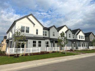 New construction Multi-Family house 7679 S Mobile Wy, Centennial, CO 80016 plan 307 - image