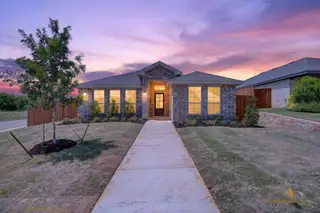 New construction Single-Family house 1422 Quail Creek Dr, Cleburne, TX 76033 plan Belford - image