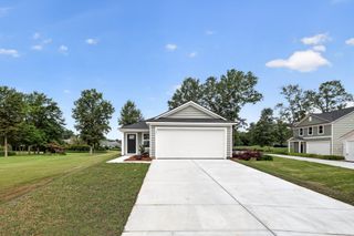 New construction Single-Family house 563 Resolute St, Florence, SC 29501 plan IDLEWOOD - image