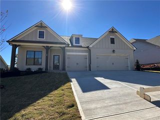 New construction Single-Family house 29 Rose Lake Ct, Hoschton, GA 30548 plan Noah - image
