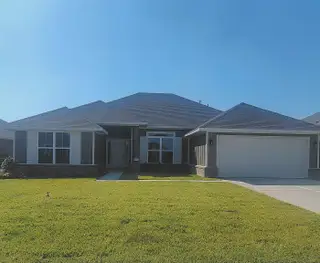 New construction Single-Family house 9 Keystone Ct, Angleton, TX 77515 plan 2320 - image