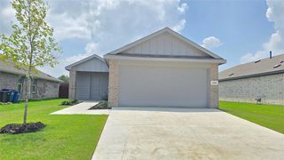 New construction Single-Family house 320 Trail Ct, Keene, TX 76059 plan Estero - image