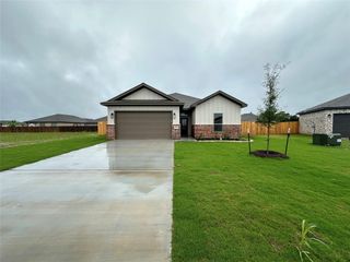 New construction Single-Family house 813 Eagle Cross Cv, Salado, TX 76571 - image