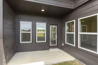 New construction Single-Family house 1732 Meadow Crest Dr, Aubrey, TX 76227 plan 1732 Meadow Crest - image