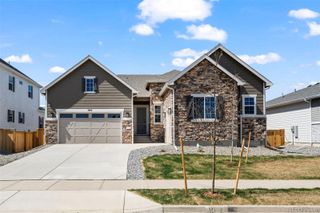 New construction Single-Family house 3807 Emerald Shore Cir, Loveland, CO 80538 plan Pinecrest - image