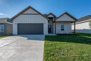 New construction Single-Family house 213 Marble Creek Dr, Fort Worth, TX 76131 - image