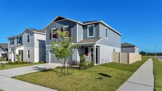 New construction Single-Family house 1985 Sarah St, Winter Haven, FL 33884 plan Columbus - image