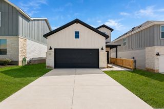New construction Single-Family house 229 Wild Yonder Ln, Boerne, TX 78006 - image