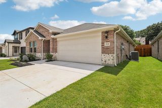 New construction house 2221 Dunbar Dr, Sherman, TX 75092 plan The Henderson - image