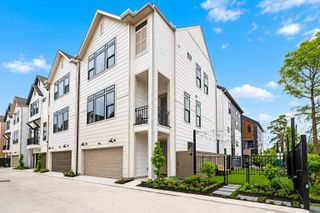 New construction Single-Family house 738 Curtin St, Houston, TX 77018 - image