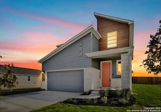 New construction Single-Family house 1510 Bluff Path, New Braunfels, TX 78130 plan Oxford - image