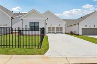 New construction Single-Family house 1036 Eastman Ct, Hoschton, GA 30548 plan The Willow - image