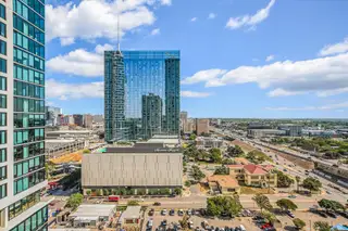 New construction Condo house 610 Davis St, Unit 1810, Austin, TX 78701 - image