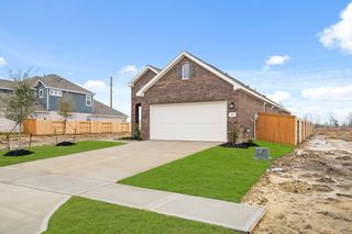 New construction Single-Family house 580 Long Branch Dr, Angleton, TX 77535 plan The Paisley - image