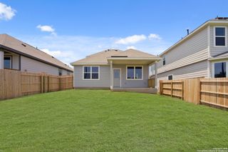 New construction Single-Family house 8818 Black Oak Dr, Elmendorf, TX 78112 plan Lakeland - image