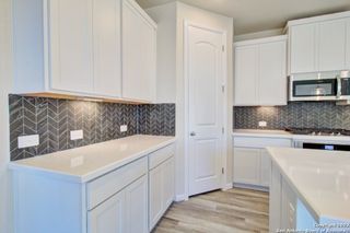 New construction Single-Family house 1822 Pining St, New Braunfels, TX 78132 plan Capri - image