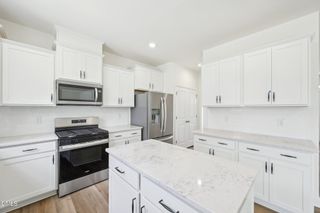 New construction house 1020 Bolton Pointe Dr, Zebulon, NC 27597 plan Elmhurst - image