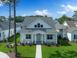 New construction Single-Family house 2293 Crescent Bay Dr, Southport, NC 28461 plan Hanover - image