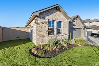 New construction Single-Family house 112 Big Pine Creek Ln, Bastrop, TX 78602 plan Enfield - image