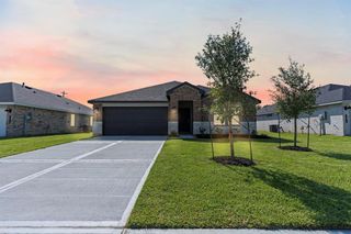 New construction Single-Family house 1046 Great Barracuda Lane, Alvin, TX 77511 Cali- photo