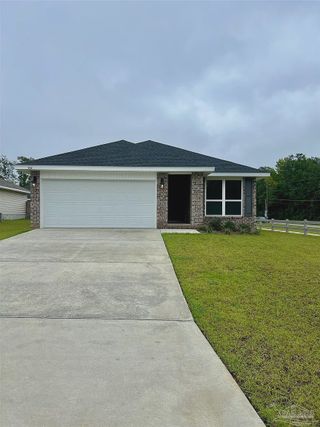 New construction Single-Family house 904 Rustling Pine Rd, Cantonment, FL 32533 plan Plan 1425 - image