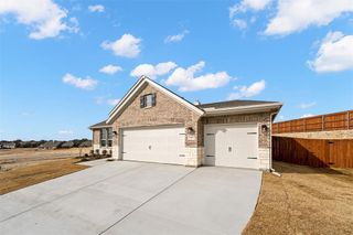 New construction Single-Family house 541 Shamrock Ln, Weatherford, TX 76087 - image