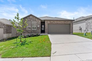 New construction Single-Family house 10333 Bridgton Ml, San Antonio, TX 78254 plan Navarre - image