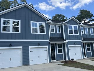 New construction Townhouse house 121 Berry Shoals Dr, Summerville, SC 29485 plan Chartwell - image