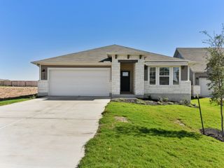 New construction Single-Family house 203 Coopers Hawk Crst, Cedar Creek, TX 78612 plan The Henderson (404) - image