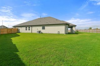 New construction Single-Family house 4307 Golden Ridge Circle, Manvel, TX 77578 Plan 5029 Exterior C- photo