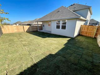 New construction Single-Family house 611 Palo Brea Lp, Hutto, TX 78634 plan Knox - image