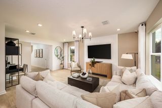 New construction Single-Family house 5330 Spring Maiden Cir, Apollo Beach, FL 33572 plan Pinecrest - image