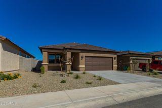 New construction Single-Family house 18238 W Soft Wind Dr, Surprise, AZ 85387 - image