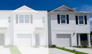 New construction Single-Family house 4333 Majesty Dr, Castle Hayne, NC 28429 plan Easley - image