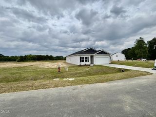 New construction Single-Family house 166 Shiloh Woods Cir, Smithfield, NC 27577 plan Retreat - image