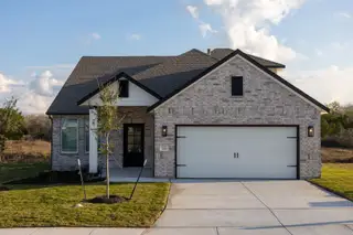 New construction Single-Family house 111 Sawtooth Oak Dr, Seguin, TX 78155 plan Sergio - image