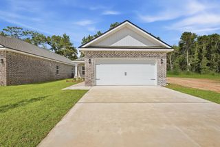New construction Single-Family house 105 Horizon Wy, Crestview, FL 32539 plan Austin - image
