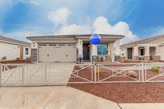 New construction  house 17381 Las Palmaritas Dr, Waddell, AZ 85355 plan Plan 1576 - image
