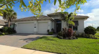 New construction Single-Family house 9379 Sw Pinnacle Pl N, Port St. Lucie, FL 34987 plan Iris Grande - image