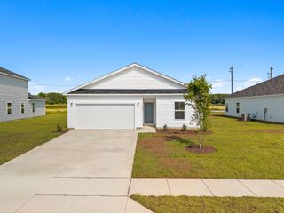 New construction Single-Family house 102 Nesbitt Ct, Jacksonville, NC 28546 plan Retreat - image