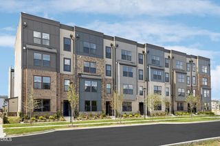 New construction Condo house 405 Grove Overlook Ln, Unit 100, Wake Forest, NC 27587 - image