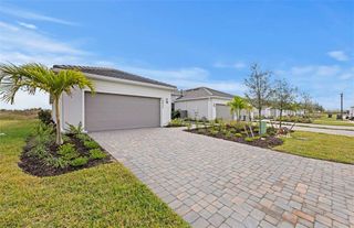 New construction Single-Family house 18836 Indian Rock Pl, Lakewood Ranch, FL 34211 plan Cascadia - image