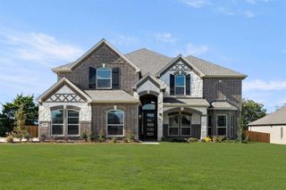 New construction Single-Family house 721 S Hidden Lakes Dr, DeSoto, TX 75115 plan Brentwood 3FS (w/Media) - image