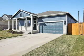 New construction Single-Family house 464 Josey Wales Dr, Jarrell, TX 76537 plan 464 Josey Wales - image