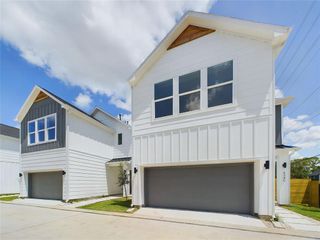 New construction Single-Family house 6345 Wheatley St, Houston, TX 77091 - photo