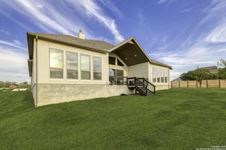 New construction Single-Family house 552 Falcon Cv, San Antonio, TX 78253 plan Design 3317A - image