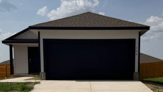 New construction Single-Family house 148 Wyatt Wy, Jarrell, TX 76537 plan Estero - image