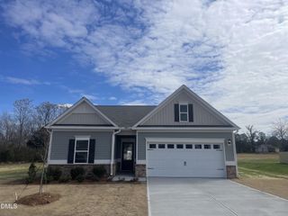 New construction Single-Family house 140 E American Marigold Dr, Benson, NC 27504 - image