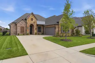 New construction Single-Family house 313 Bowrider Ln, Granbury, TX 76049 plan Concept 2404 - image